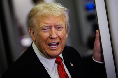 Trump'ın kamuoyu desteği yüzde 37'ye düştü!