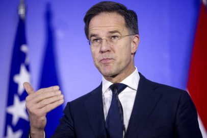 Rutte: ABD’nin asker çekme kararı abartılıyor