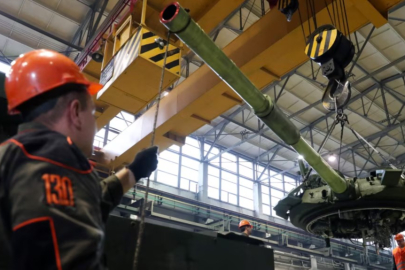 Rus tank devi Uralvagonzavod personel çıkarıyor!