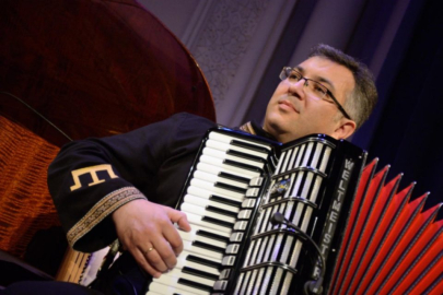 Kırım Tatar sanatçı Şevket Zmorka’ya “Ukrayna’nın Halk Sanatçısı” ünvanı