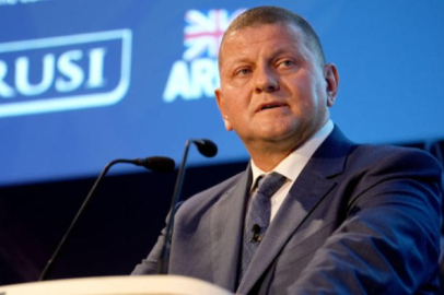 Valeriy Zalujnıy: Rusya, diplomasiyi savaşın devamı olarak görüyor