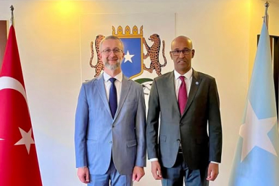 Ukrayna Büyükelçisi Celâl ile Somali Büyükelçisi Ospite ikili iş birliğini görüştü
