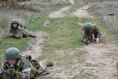 Kırım’da bu yaz 181 bin çocuk “tatil” adı altında askerî eğitim kamplarına gönderildi