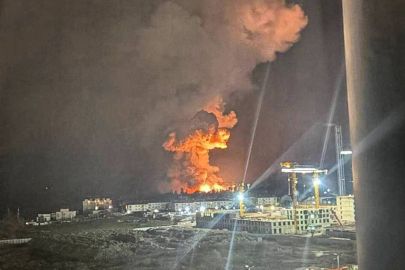 Rusya’nın stratejik Novorossiysk Limanı hedef alındı: Dev petrol terminalinde büyük yangın