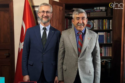 Nariman Celâl, Türk Ocakları Eskişehir Şubesini ziyaret etti: Kırım, Türkiye ve Ukrayna arasındaki tarihî ve kültürel bağ konuşuldu