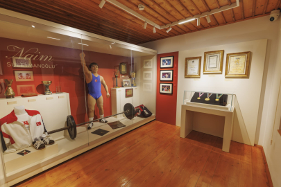 Cep Herkülü Naim Süleymanoğlu'nun Mestanlı'daki evi müze oldu