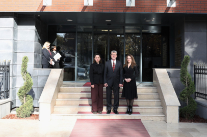 Kamu Denetçisi Sadettin Kalkan, Ukraynalı esir yakınıyla görüştü