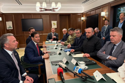 ABD ile Ukrayna heyetleri arasındaki görüşmeler başladı: Hedef onurlu barış