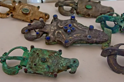 Eski Kırım Başbakanının kaçırdığı 7 binden fazla eser Ukrayna Milli Tarih Müzesine devredildi