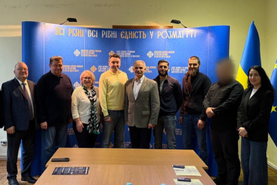 Cepheden insani yardıma: Dokuz Kırım Tatarı gönüllüye devlet ödülü