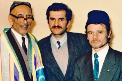 Doğu Türkistan mücadelesine ömrünü adayan İsa Yusuf Alptekin'in vefat yıl dönümü