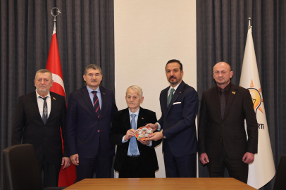 Kırımoğlu, AK Parti Genel Başkan Yardımcısı Zorlu ile Rus işgali altındaki Kırım Tatarlarının durumunu görüştü