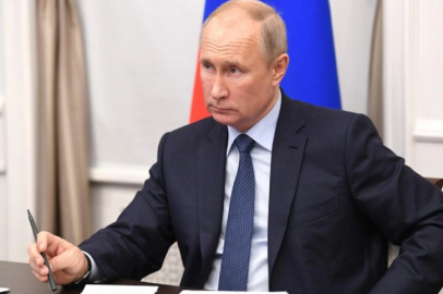 Putin’den şeffaflığa darbe: Rusya’da yetkililerin mal varlığı beyanı kaldırılıyor