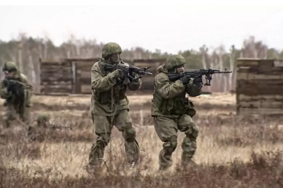 Rus birlikleri, silahsız üç Ukrayna askerini infaz etti!