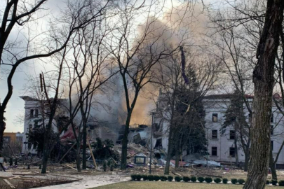 Rusya, katliam gerçekleştirdiği Mariupol Drama Tiyatrosu’nu yeniden açtı