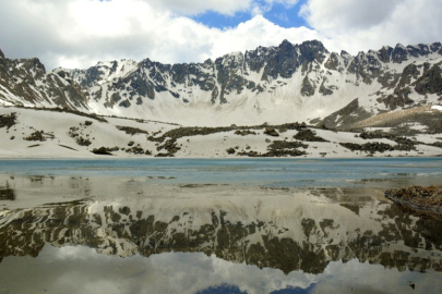 Kazakistan, UNESCO ile Buzul Araştırmaları Merkezi Anlaşmasını onayladı