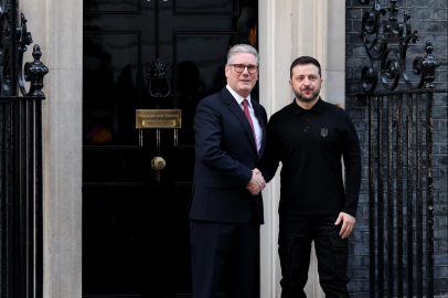 Zelenskıy, Starmer ile “Gönüllüler Koalisyonu” liderler zirvesinin hazırlıklarını görüştü