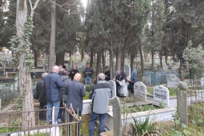 Kırım sevdalısı Adnan Süyen unutulmadı: Kabri başında dualarla anıldı