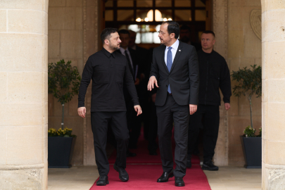 Zelenskıy'ın Güney Kıbrıs ziyaretine Türkiye hassasiyeti damga vurdu!