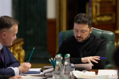 Zelenskıy: Enerji sektöründe olağanüstü hâl ilan edilecek