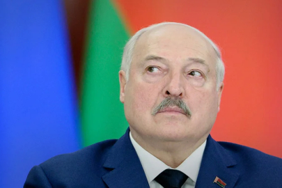 Lukaşenko’dan ani denetim emri: Belarus ordusu alarma geçti