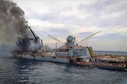 Rusya Ukrayna'nın Moskova kruvazörünü batırdığını "bir kaç dakikalığına" kabul etti