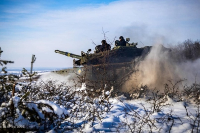 Ukrayna Başkomutanı Sırskıy: Rusya, cephede 700 bini aşkın asker bulunduruyor