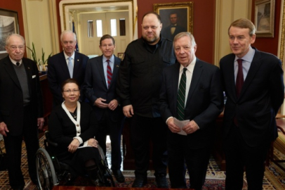 Stefançuk, ABD senatosunda Rusya’ya yönelik yaptırımları görüştü