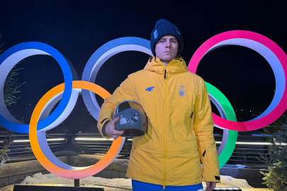 "Siyaset Değil, Vefa": Ukraynalı sporcu "Anma Kaskı"ndan vazgeçmeyeceğini açıkladı