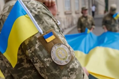 Ukrayna Parlamentosu’ndan ulusal anma kararı: Her gün saat 09.00’da saygı duruşu