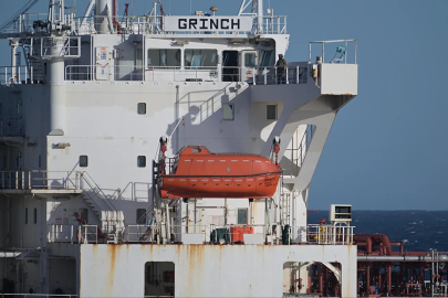 Fransa’dan “gölge filo”ya ceza: GRINCH tankeri milyonlarca avro ödeyerek ayrıldı