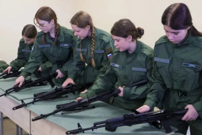 Rusya, savaşı normalleştiriyor: Öğrencilere "İHA şampiyonası"!