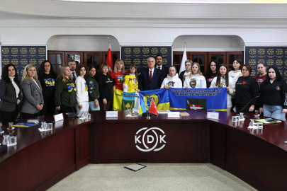 Ukraynalı savaş esirlerinin aileleri, Kamu Başdenetçisi Akarca ile görüştü