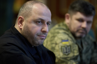 Zelenskıy duyurdu: Umerov, yarın ABD’li müzakereciler Witkoff ve Kushner ile masaya oturuyor