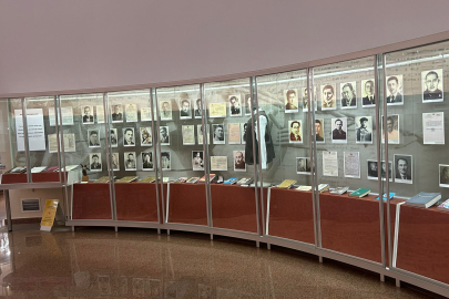 TÜRKSOY Genel Sekreteri Sultan Raev, "ALJİR" Anıt Müzesini ziyaret etti