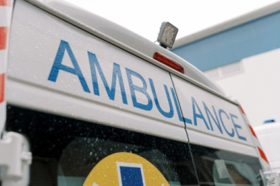 İşgalci Rus SİHA’sı Mıkolayiv’de ambulansı hedef aldı: 2 sağlık çalışanı yaralandı