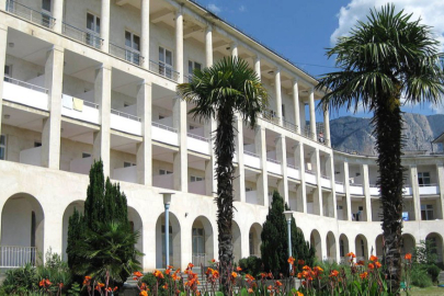 İşgal yönetiminden yeni hamle: Kırım’ın en değerli tesislerinden “Simeiz” Rusya’nın mülkiyetine devredildi