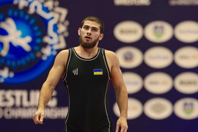 Avrupa’dan bronzla dönen Kırım Tatarlı Güreşçi İrfan Mirzoyev galibiyetini ülkesine adadı