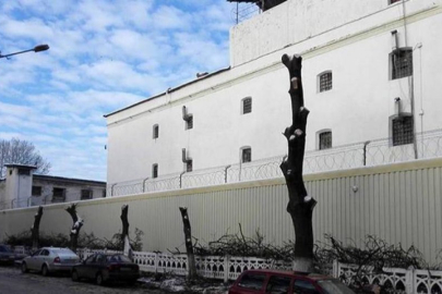 İki yıl süren gizli esaretin ardından resmî suçlama: İşgalcilerden Kırım Tatarı Elvira Ablâzova’ya "vatana ihanet" suçlaması