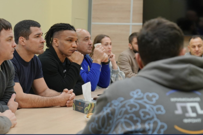 Kırım Tatar halkının millî lideri Kırımoğlu’dan genç sporculara destek