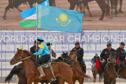 Kazakistan’ın Türkistan kentinde uluslararası Kökpar turnuvası düzenlendi