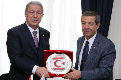 KKTC Dışişleri Bakanı Ertuğruloğlu, TBMM Millî Savunma Komisyonu heyetini kabul etti