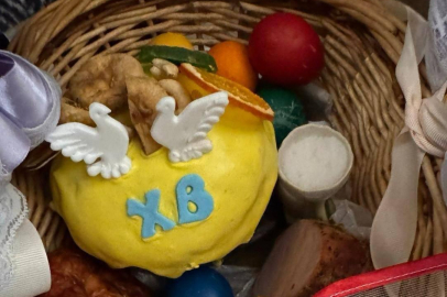 İşgal altındaki bölgelerde “Sarı Kurdele” aktivistlerinden Paskalya mesajı