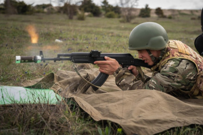 İşgal altındaki Herson'dan çocuklar askerî eğitim için Kırım'a götürüldü