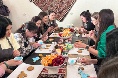 Kıyiv’de “Krımoterapi” atölyesi: Kırım Tatarı kadınlar sanatla buluştu