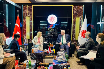 Ukrayna Dışişleri Bakanı Sıbiha ve Avusturya Dışişleri Bakanı Beate Meinl-Reisinger ADF2026'da görüştü