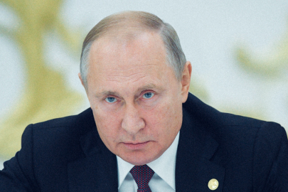 Kremlin’de alarm zilleri: Savaş uzadı, Rusya içten çöküyor!