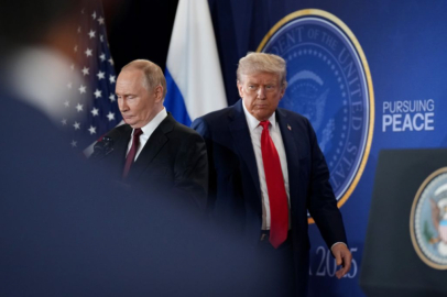 Trump ve Putin Ukrayna’da ateşkes seçeneğini görüştü