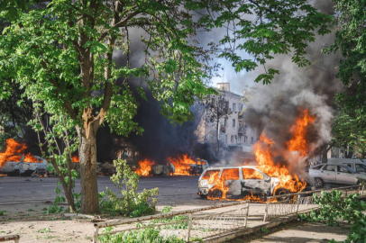 Rusya'dan Zaporijjya’ya alçak saldırı: Kurtarma ekipleri hedef alındı, 12 kişi öldü