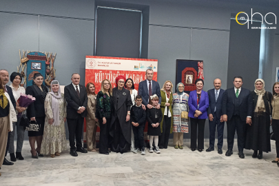 “Kültürün Kadrajı” sergisine Kırım ve Türk dünyası eserleri damga vurdu